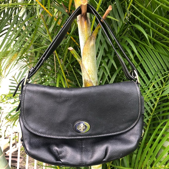 COACH BLACK LEATHER HOBO BUCKLE STRAP BAG - Picture 2 of 10